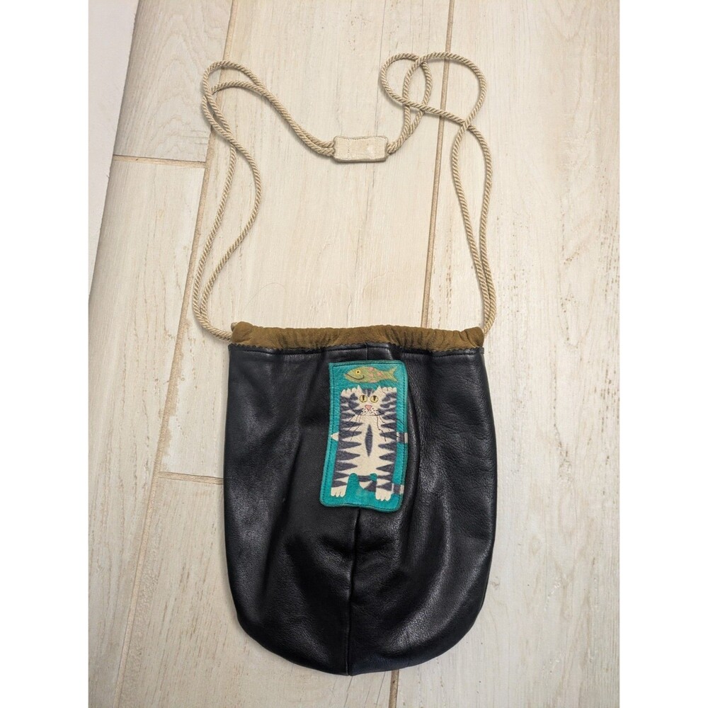 black leather cat themed purse, handbag, with shoulder strap Crossbody Jones - Picture 3 of 6